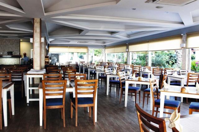 Side Bay Hotel