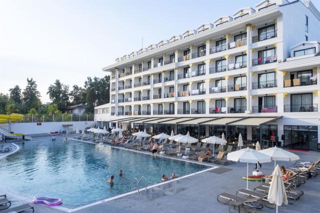 Fun & Sun Hane Resort 