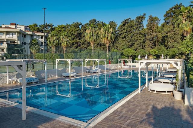 Utopia Resort & Residence