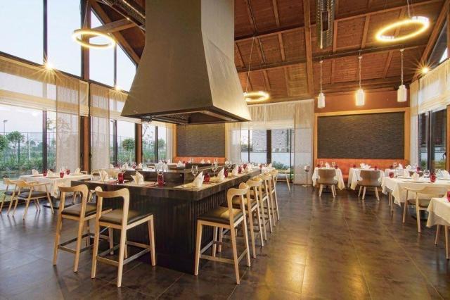 Trendy Hotel Lara