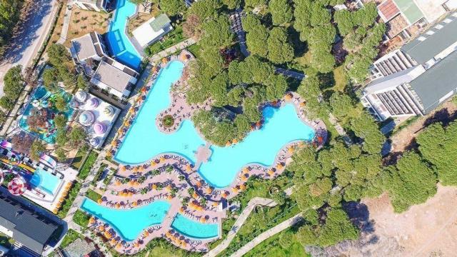 Trendy Hotel Lara