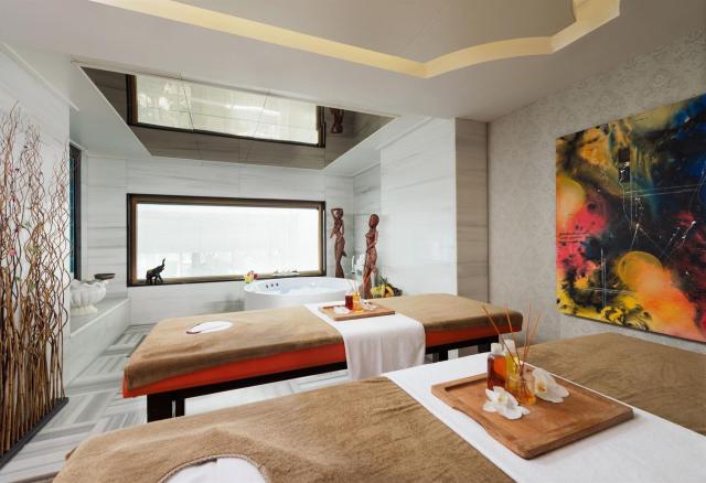 Rubi Platinum Hotel