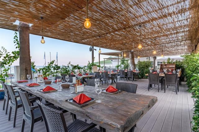 Emelda Sun Club