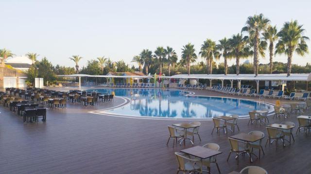 Fun & Sun Hane Resort 