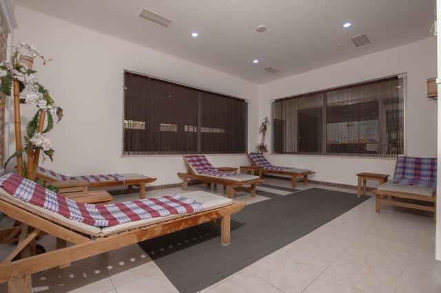 Fun & Sun Hane Resort 