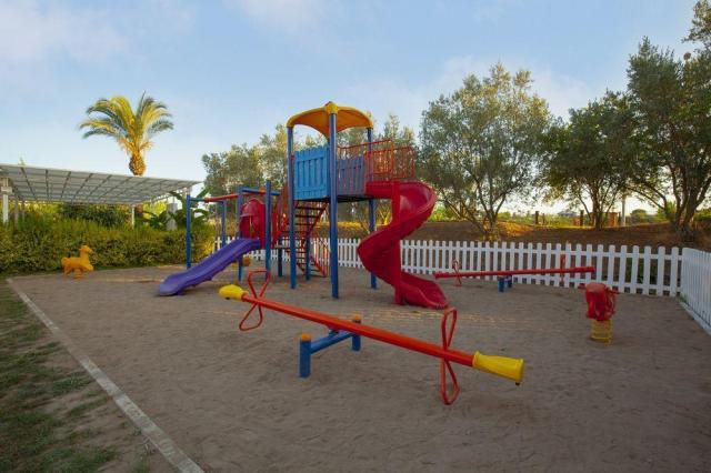 Fun & Sun Hane Resort 