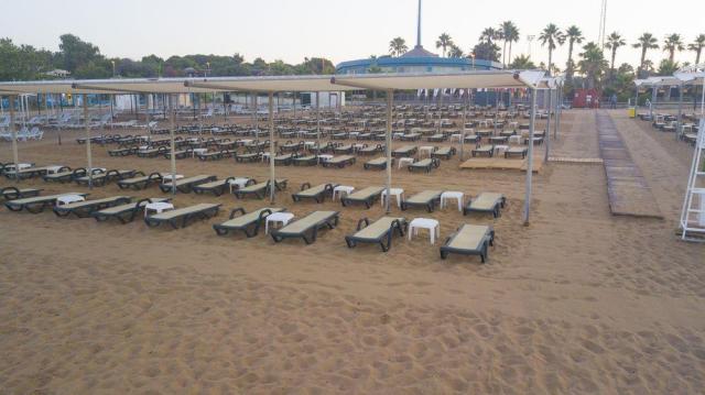 Fun & Sun Hane Resort 