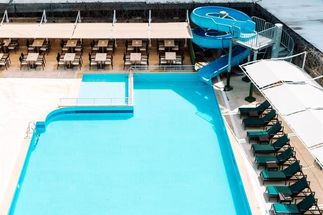 Beso Beach Hotel