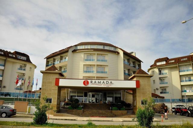 Ramada Resort Side
