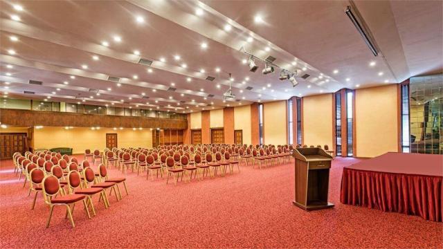 Ozkaymak Kemer Marina Hotel