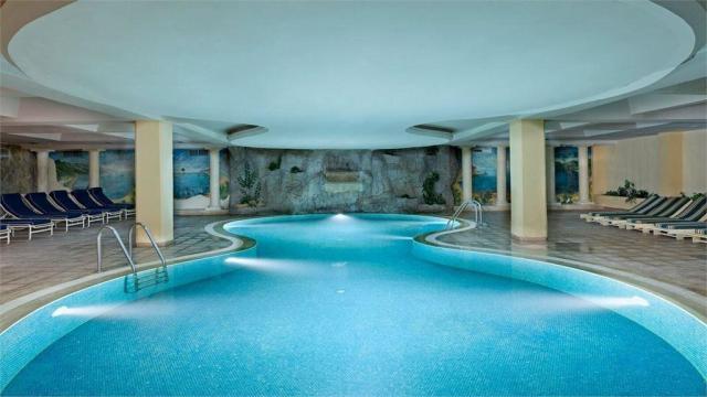 Ozkaymak Kemer Marina Hotel