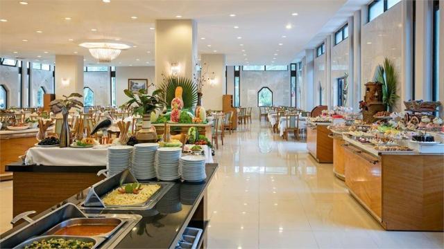 Ozkaymak Kemer Marina Hotel