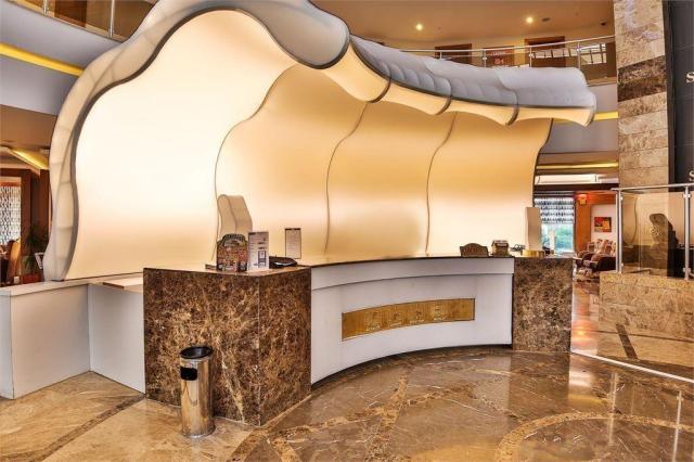 Saturn Palace Hotel