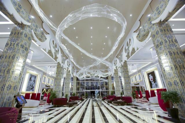 Azura Deluxe Resort & Spa Hotel 