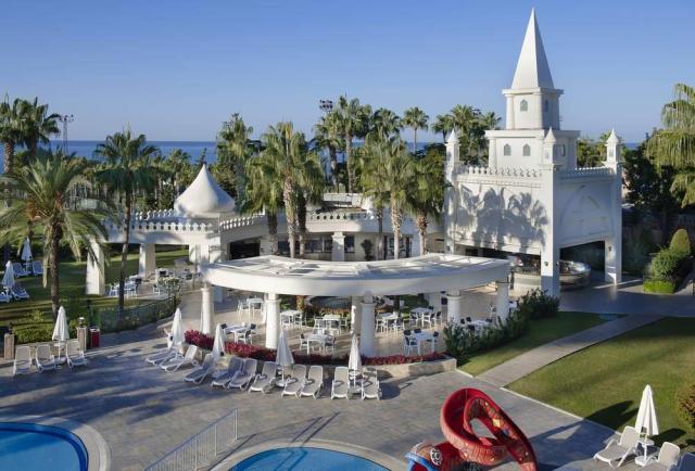 Kamelya World Fulya Hotel & Spa