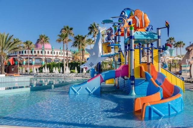 Kamelya World Fulya Hotel & Spa