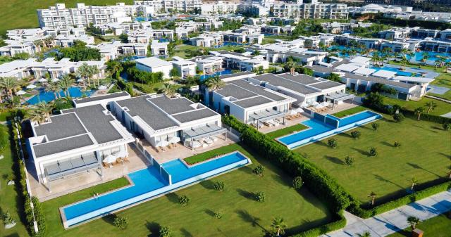Rixos Premium Magawish Suites & Villas