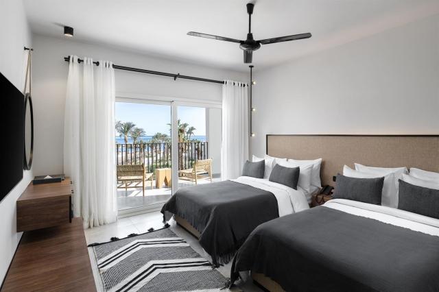 Serry Beach Resort