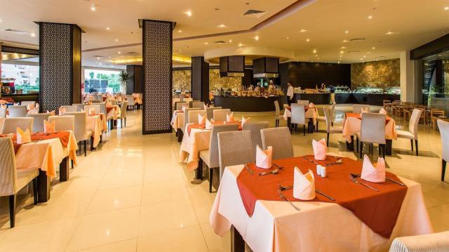 Jasmine Palace Resort & Spa
