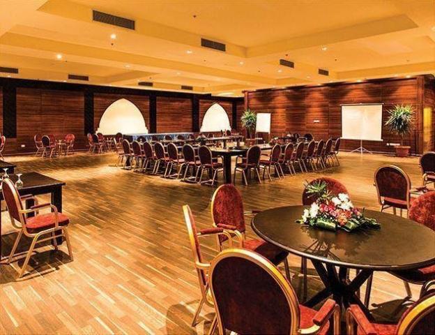 Jasmine Palace Resort & Spa