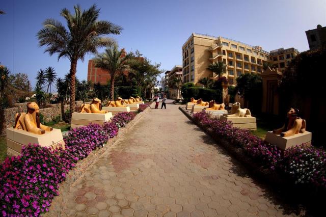 King Tut Aqua Park Beach Resort