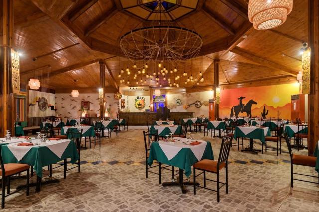 Desert Rose Hotel 