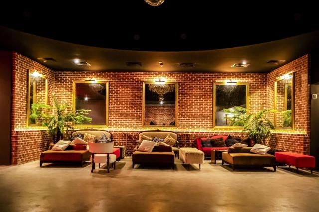 Desert Rose Hotel 
