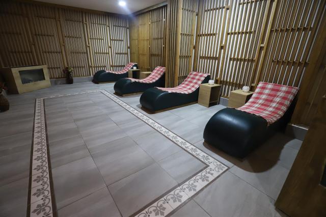 Sun City Apartments