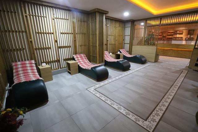 Sun City Apartments