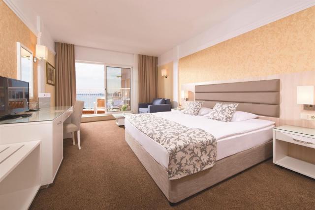 Dreams Sunny Beach Resort & Spa