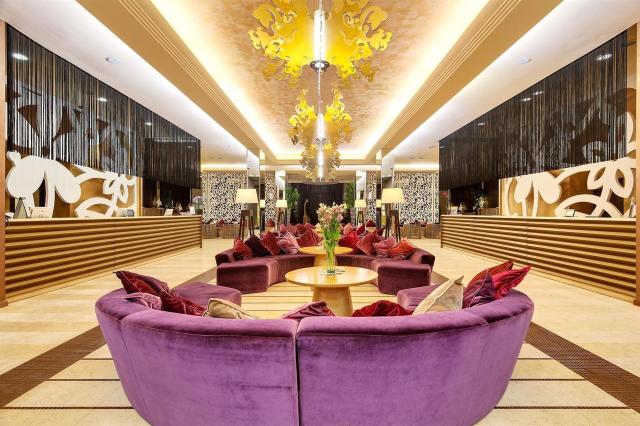 Barcelo Royal Beach Hotel