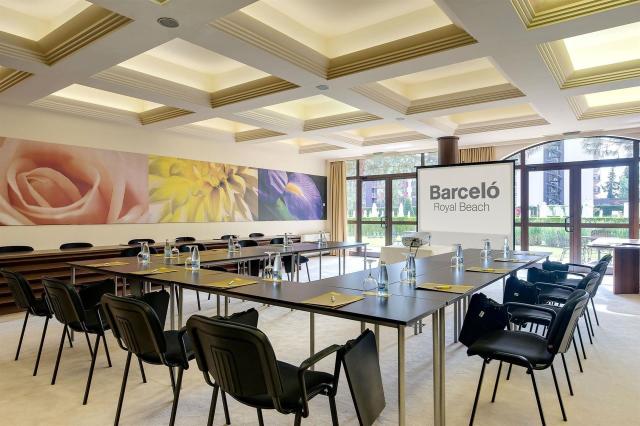 Barcelo Royal Beach Hotel