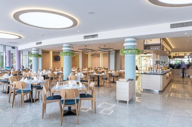 Sentido Neptun Beach