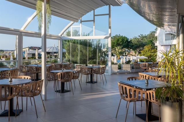 Sentido Neptun Beach