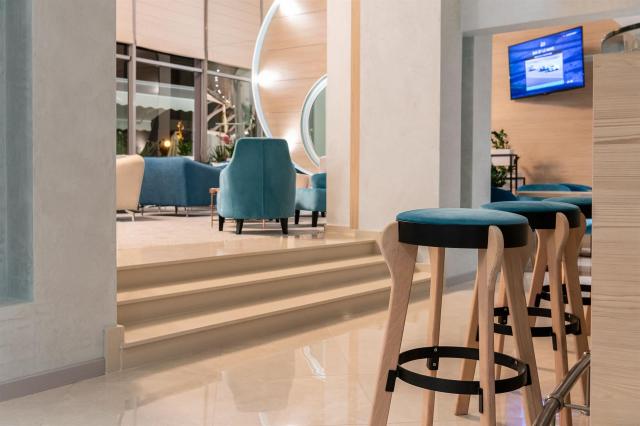 Sentido Neptun Beach