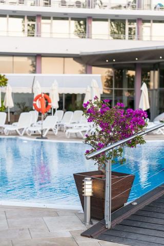 Sentido Neptun Beach