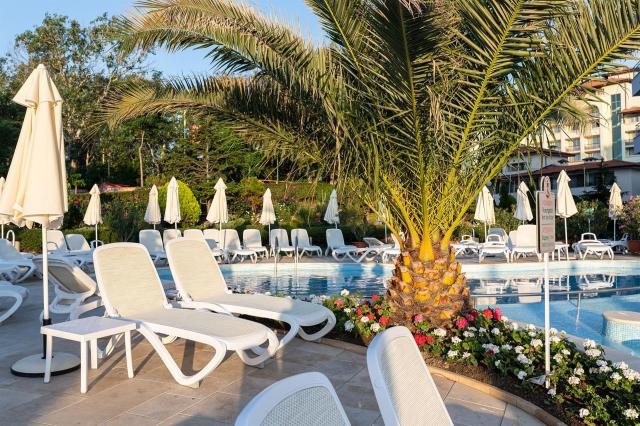 Sentido Neptun Beach