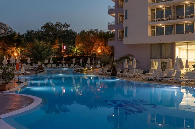 Sentido Neptun Beach