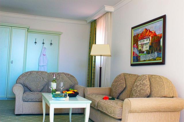 Helena Park Hotel