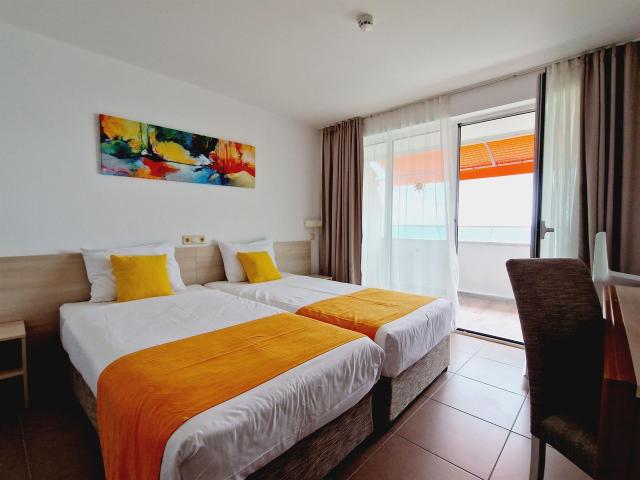 AluaSun Helios Beach