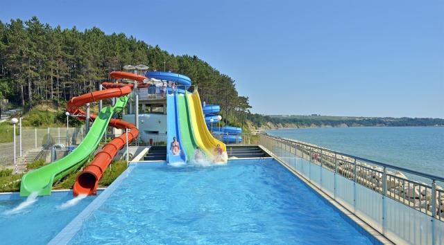 Sol Luna Bay