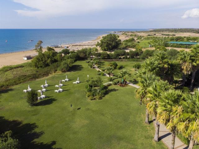 Side Star Resort