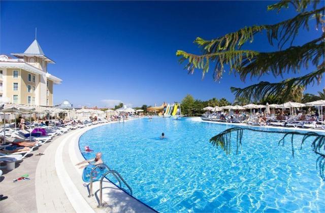Side Star Resort