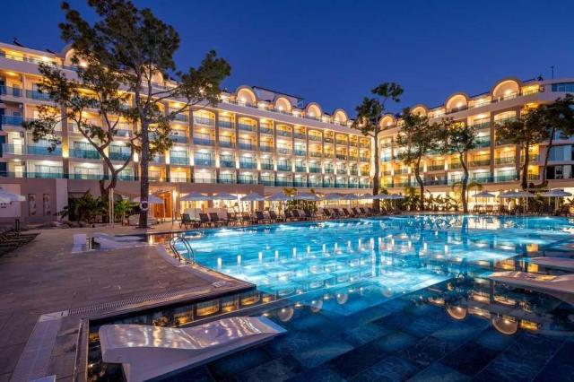 Berry Blue Hotel