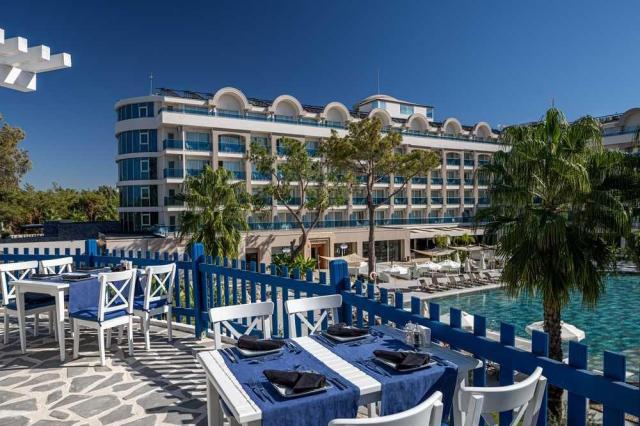 Berry Blue Hotel
