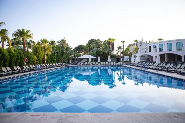 Raymar Resort