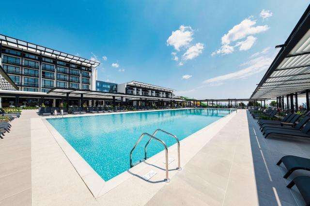 Voya Beach Resort