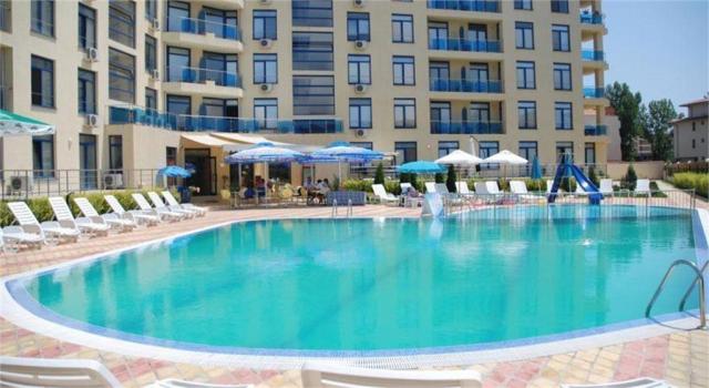 Holiday Complex Rainbow 1
