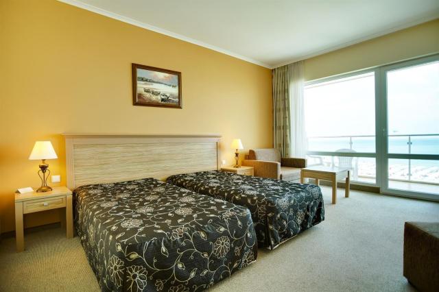Evrika Beach Club Hotel