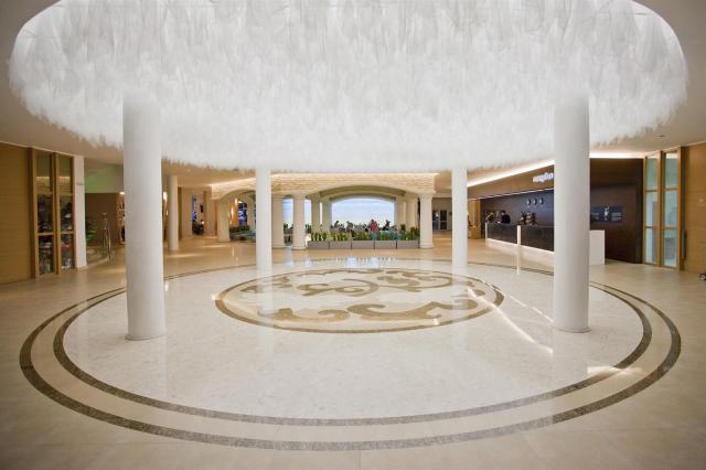 Evrika Beach Club Hotel